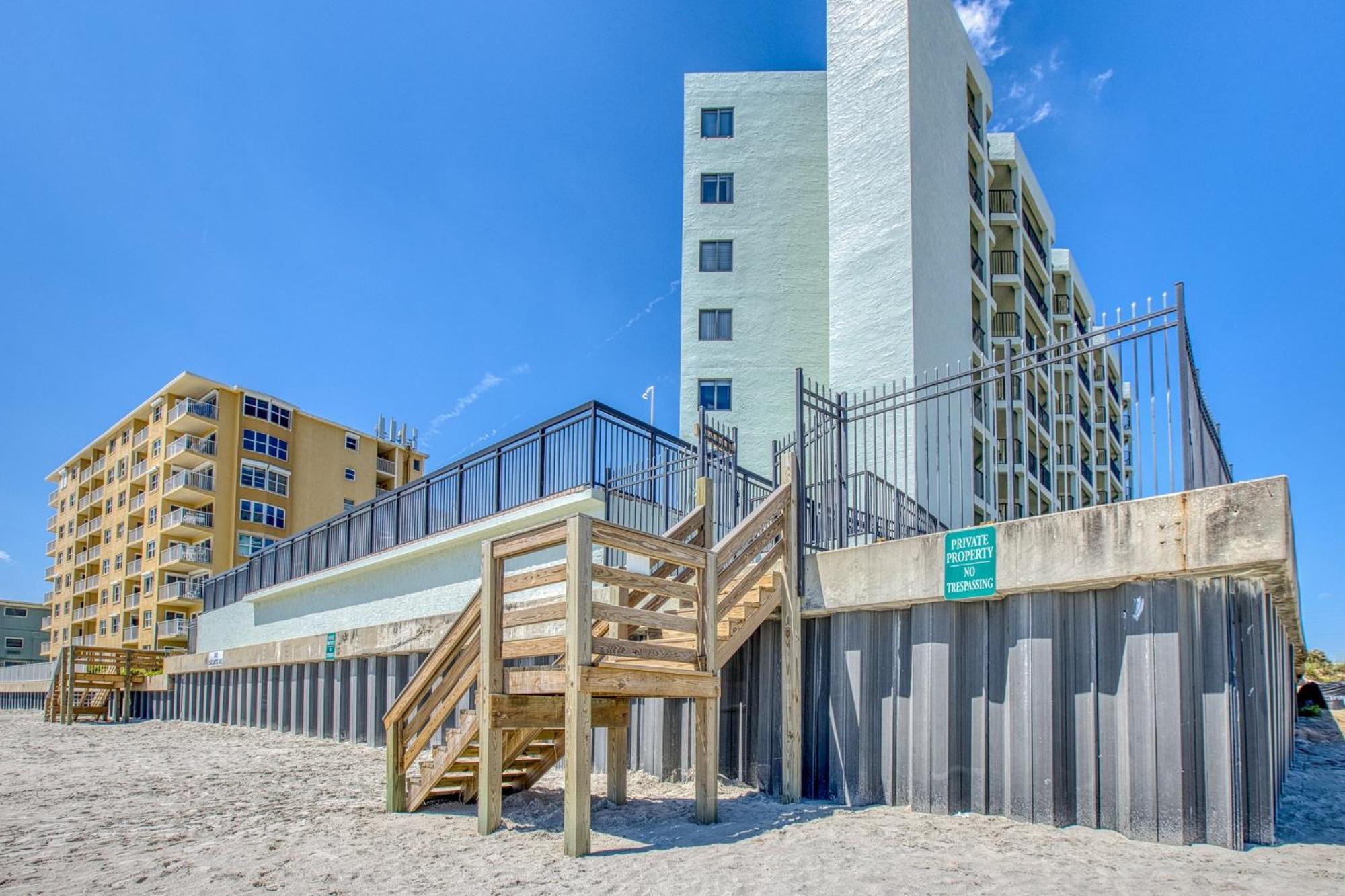 Ocean View With A Beachfront Pool At Ocean Trillium Condo ~ 403 New Smyrna Beach Exterior foto