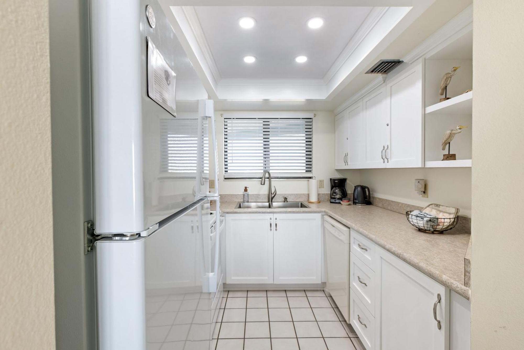 Ocean View With A Beachfront Pool At Ocean Trillium Condo ~ 403 New Smyrna Beach Exterior foto